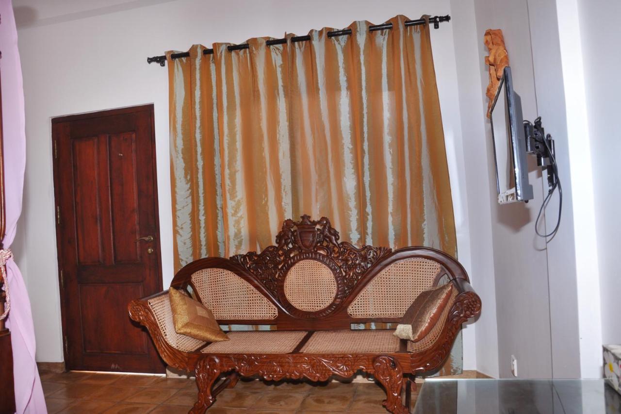 Solomon Beach Hotel Marawila Kültér fotó