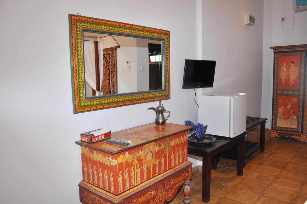 Solomon Beach Hotel Marawila Kültér fotó
