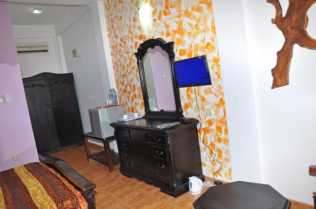 Solomon Beach Hotel Marawila Szoba fotó